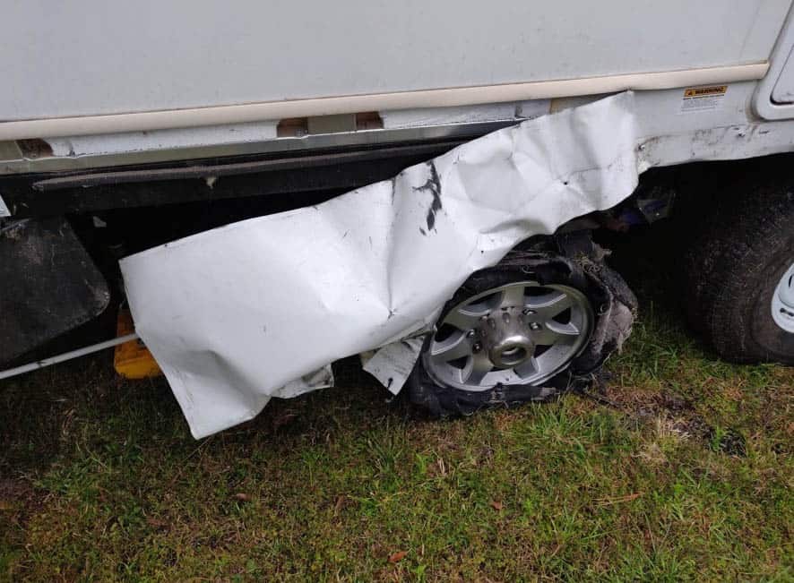 RV_DE-FENDER | Trailer Blowout Protection System | damaged fenders