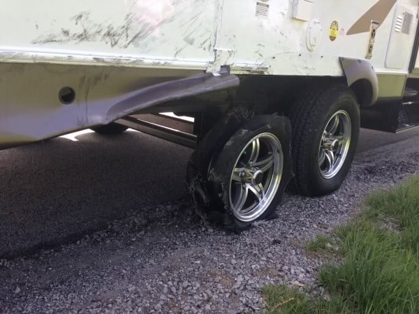 RV_DE-FENDER | Trailer Blowout Protection System | damaged fenders